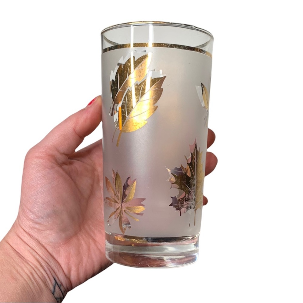 Vintage mid century drinking highball glass, leaves